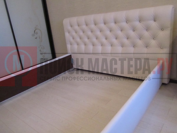 Изголовье кровати своими руками в каретной стяжке 71